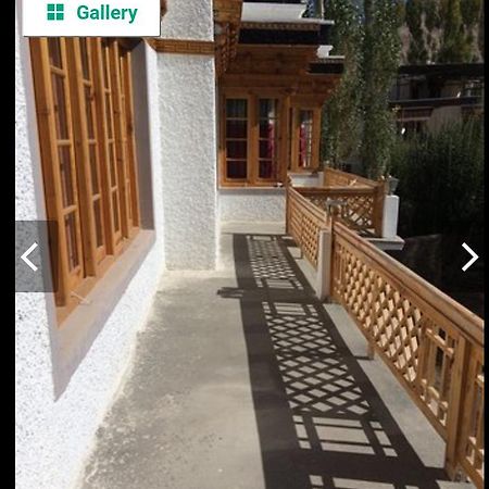 Bed and Breakfast Gangzing Villina Leh Exterior foto