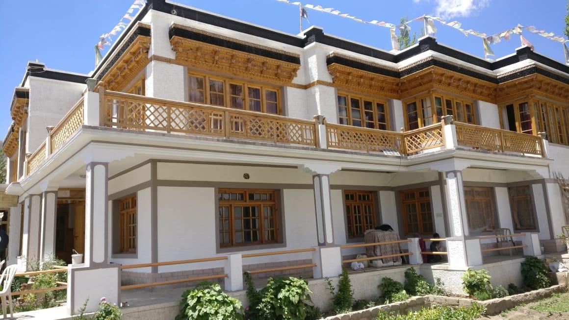 Bed and Breakfast Gangzing Villina Leh Exterior foto